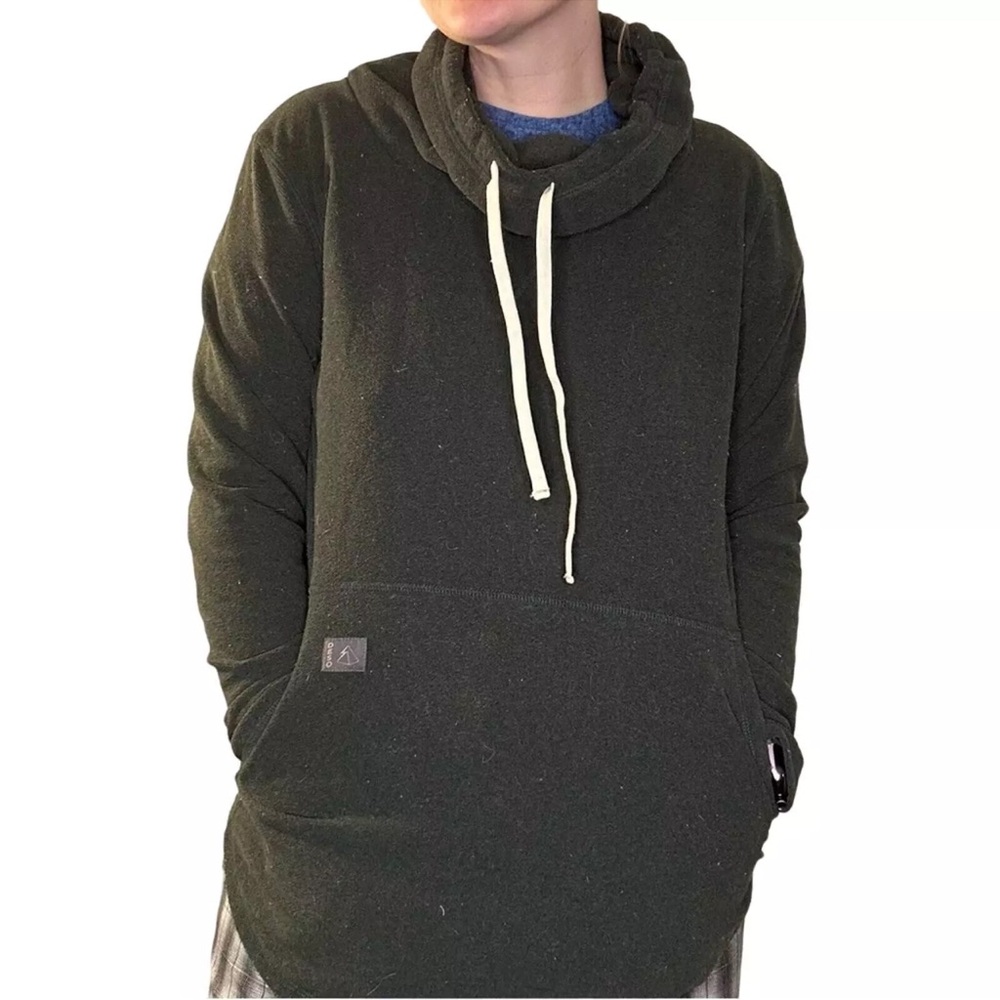 Deso Title Nine Large Green Sweatshirt